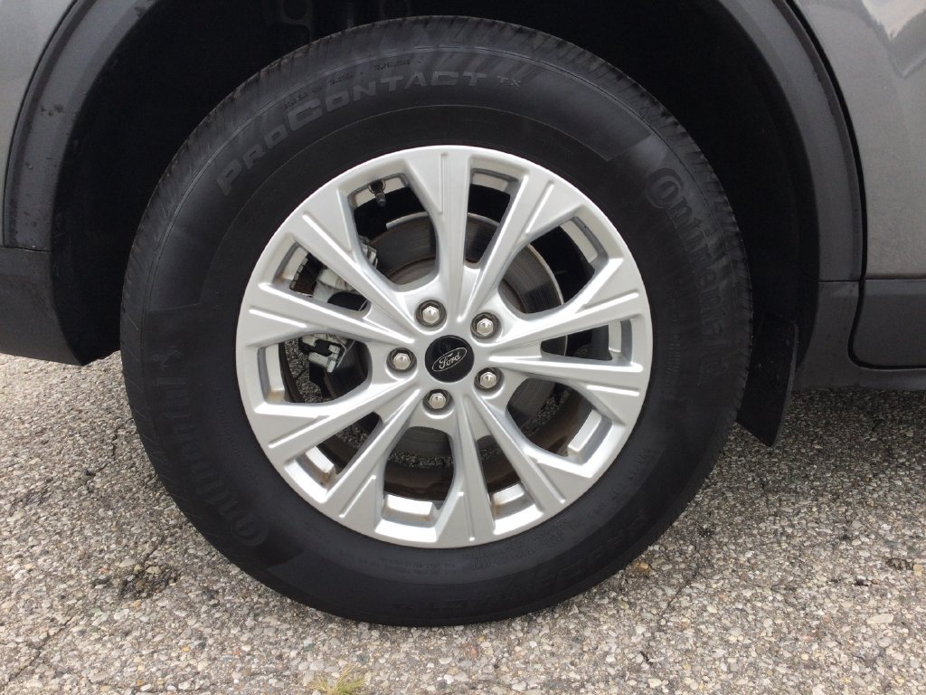 Used 2025 Ford Escape Active AWD/4WD image 9