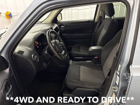 Used 2014 Jeep Patriot Sport w/ Power Value Group AWD/4WD image 22