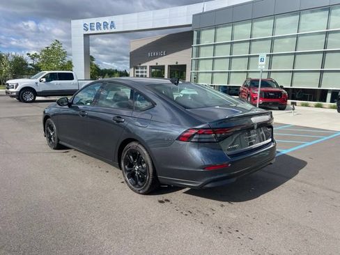 Used 2025 Honda Accord SE image 7