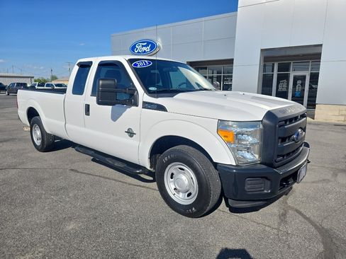Used 2013 Ford F250 XL RWD image 3