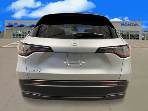 New 2026 Honda HR-V LX image 4