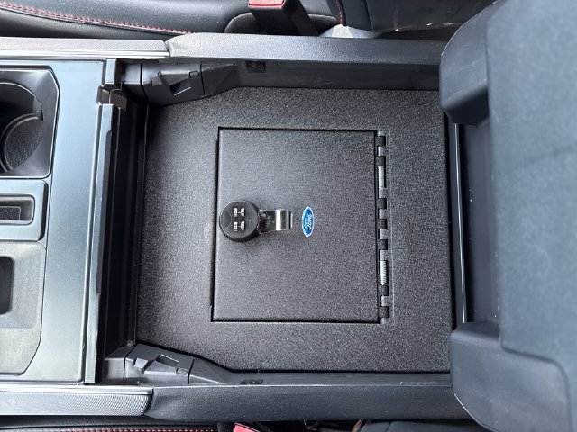 Used 2022 Ford F150 Raptor w/ Equipment Group 801A High AWD/4WD image 28