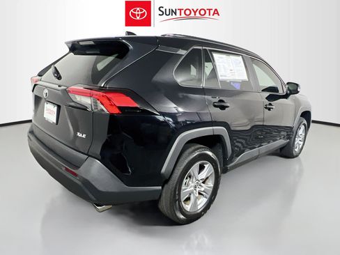 Used 2024 Toyota RAV4 XLE w/ Convenience Package FWD image 4