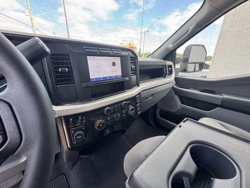Used 2024 Ford F250 XL w/ STX Appearance Package image 17