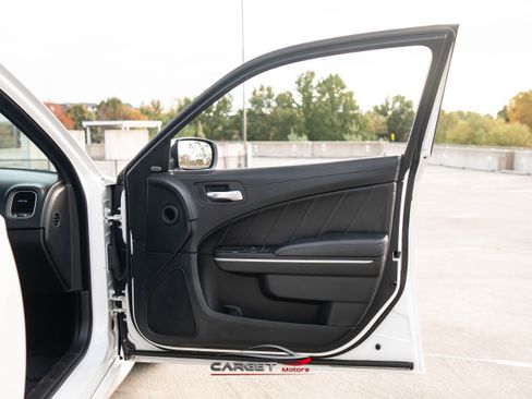 Used 2020 Dodge Charger Scat Pack image 39