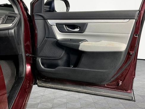 Used 2018 Honda CR-V LX image 27