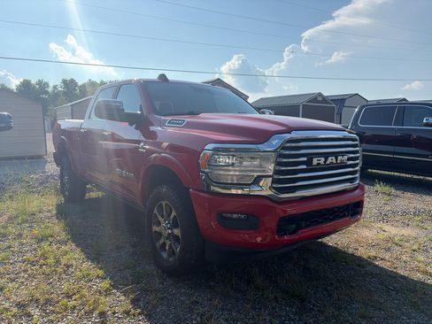 Used 2021 RAM 2500 Limited AWD/4WD image 2