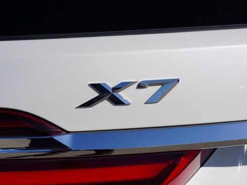 Used 2020 BMW X7 xDrive40i w/ Premium Package image 9