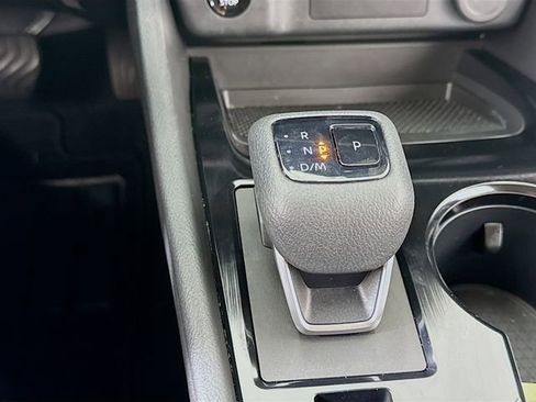 Certified 2024 Nissan Rogue SV image 19