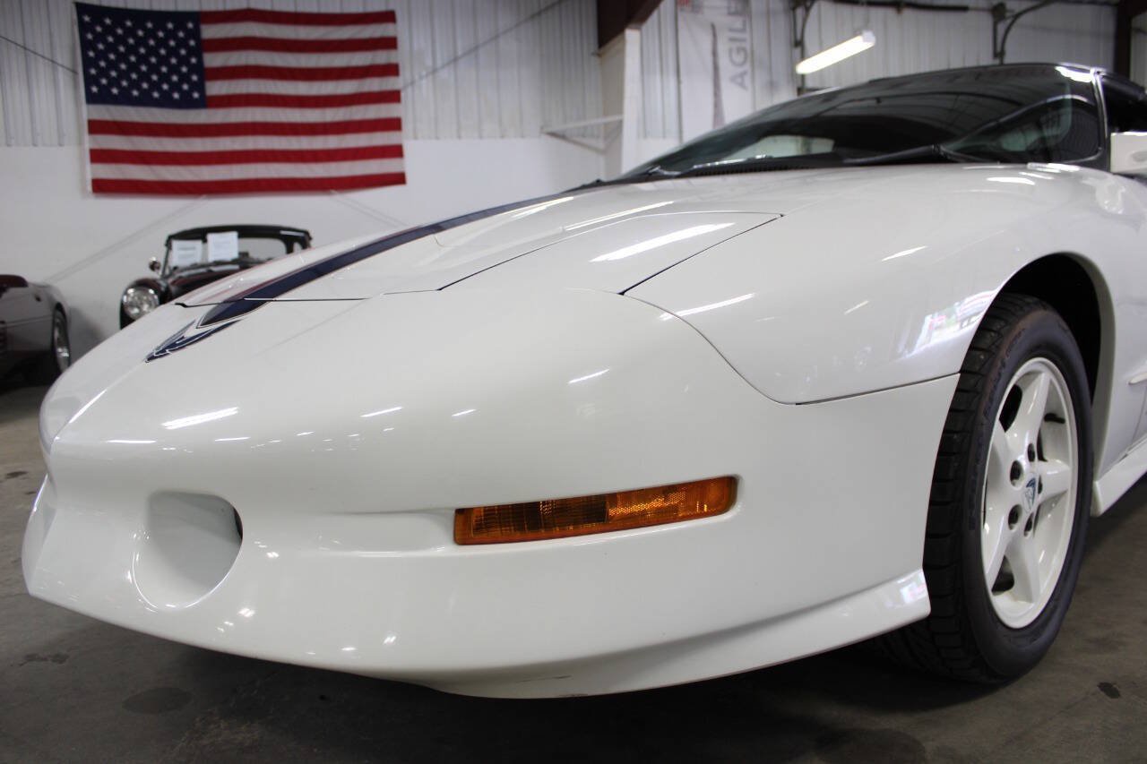 Used 1994 Pontiac Firebird Coupe RWD image 10