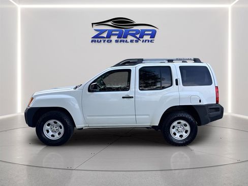 Used 2015 Nissan Xterra X image 3