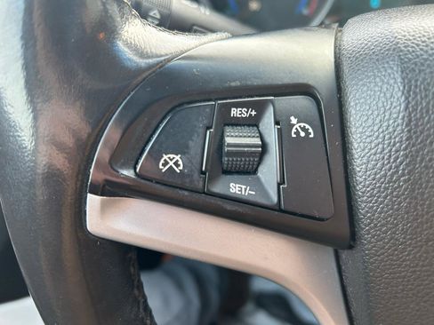 Used 2016 Chevrolet Cruze LT image 18