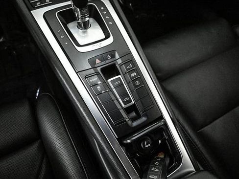 Used 2020 Porsche 718 Boxster image 12