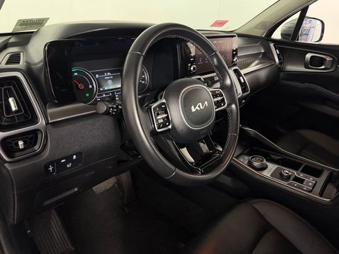 Used 2023 Kia Sorento EX image 21