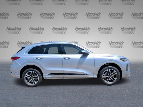 Used 2026 Audi Q5 Premium AWD/4WD image 6
