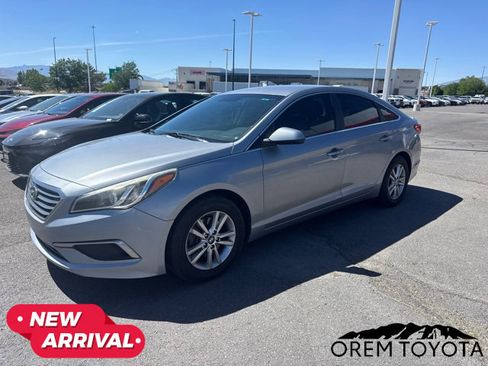 Used 2017 Hyundai Sonata SE FWD image 7