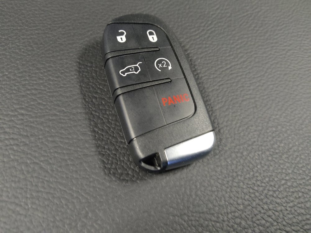 Used 2021 Jeep Grand Cherokee Laredo X RWD image 32