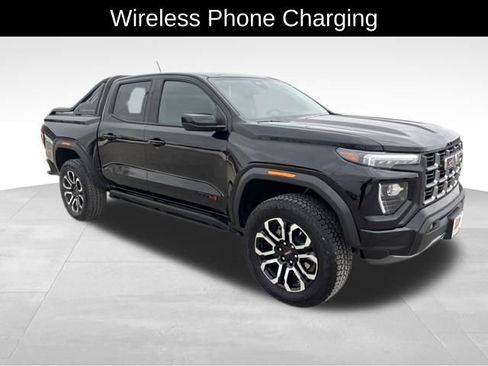 Certified 2025 GMC Canyon AT4 w/ Nightfall Edition image 9