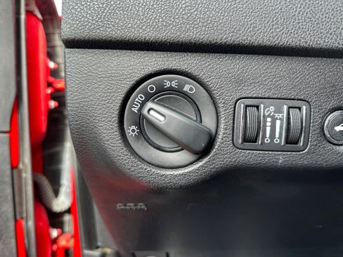 Used 2020 Dodge Charger SXT w/ Blacktop Package image 19