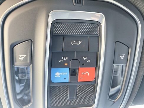 Used 2025 Jeep Grand Cherokee Limited image 33