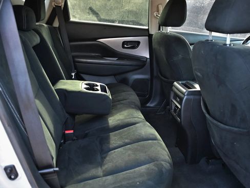 Used 2021 Nissan Murano SV FWD image 16