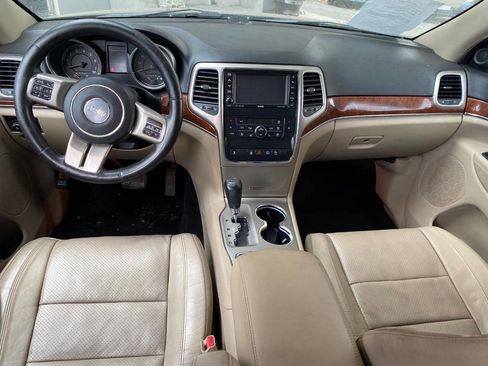 Used 2013 Jeep Grand Cherokee Limited w/ Luxury Group II image 13