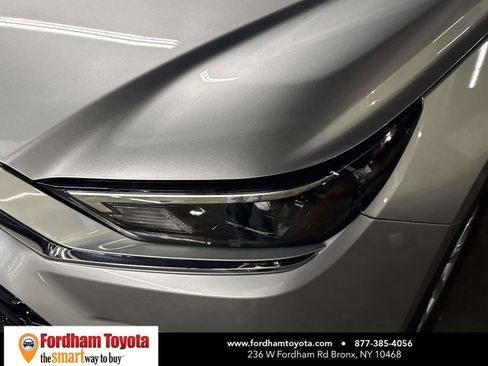 Certified 2025 Toyota Grand Highlander AWD Hybrid image 9