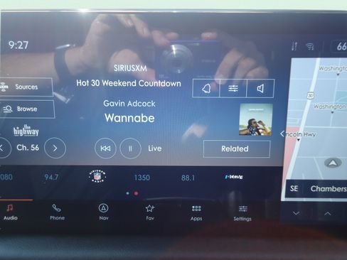 Used 2023 Lincoln Nautilus Reserve w/ Equipment Group 201A AWD/4WD image 16