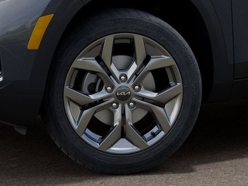 New 2026 Kia Seltos LX FWD image 10