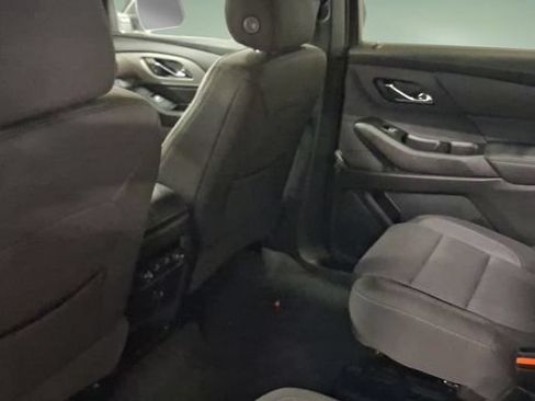 Used 2023 Chevrolet Traverse LT AWD/4WD image 24