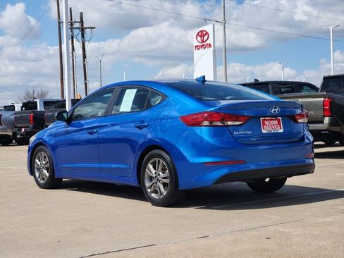 Used 2018 Hyundai Elantra SEL image 4