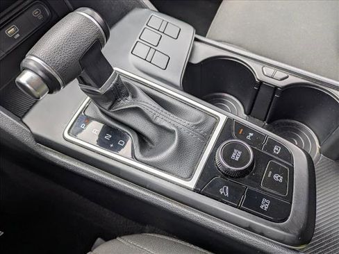 Used 2024 Kia Sportage LX image 13
