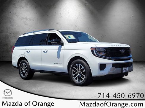 Used 2025 Ford Expedition Platinum AWD/4WD image 1