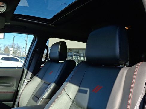 Used 2024 Dodge Durango GT image 24