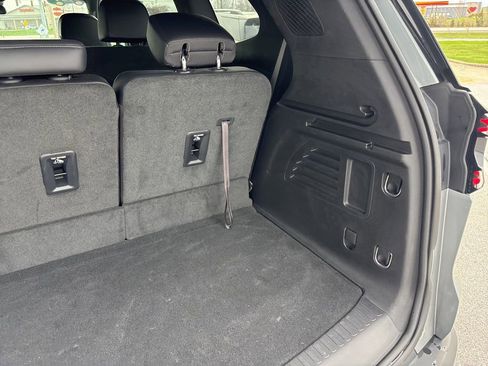 Certified 2024 GMC Acadia Elevation w/ Luxury Package image 8