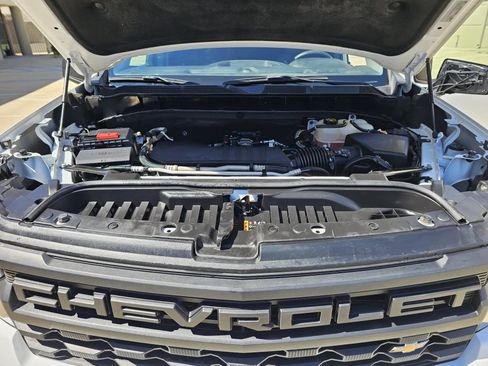 Used 2023 Chevrolet Silverado 1500 Custom AWD/4WD image 22