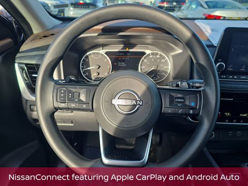 Used 2022 Nissan Rogue SV image 16