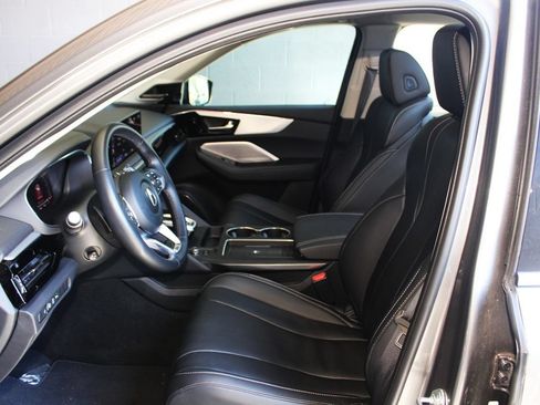 Used 2026 Acura MDX FWD image 11