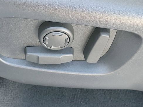 New 2025 Land Rover Discovery Sport S image 27