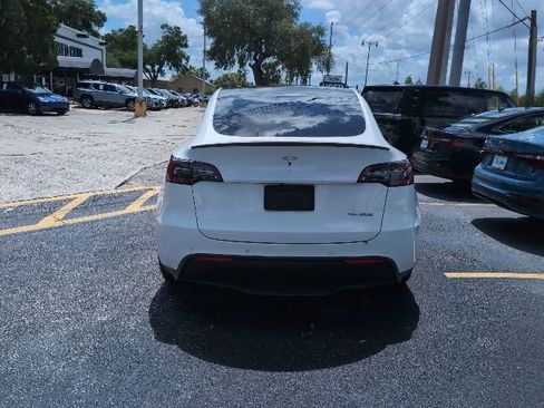 Used 2022 Tesla Model Y Performance AWD/4WD image 6