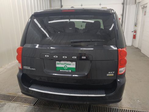 Used 2019 Dodge Grand Caravan SXT FWD image 7