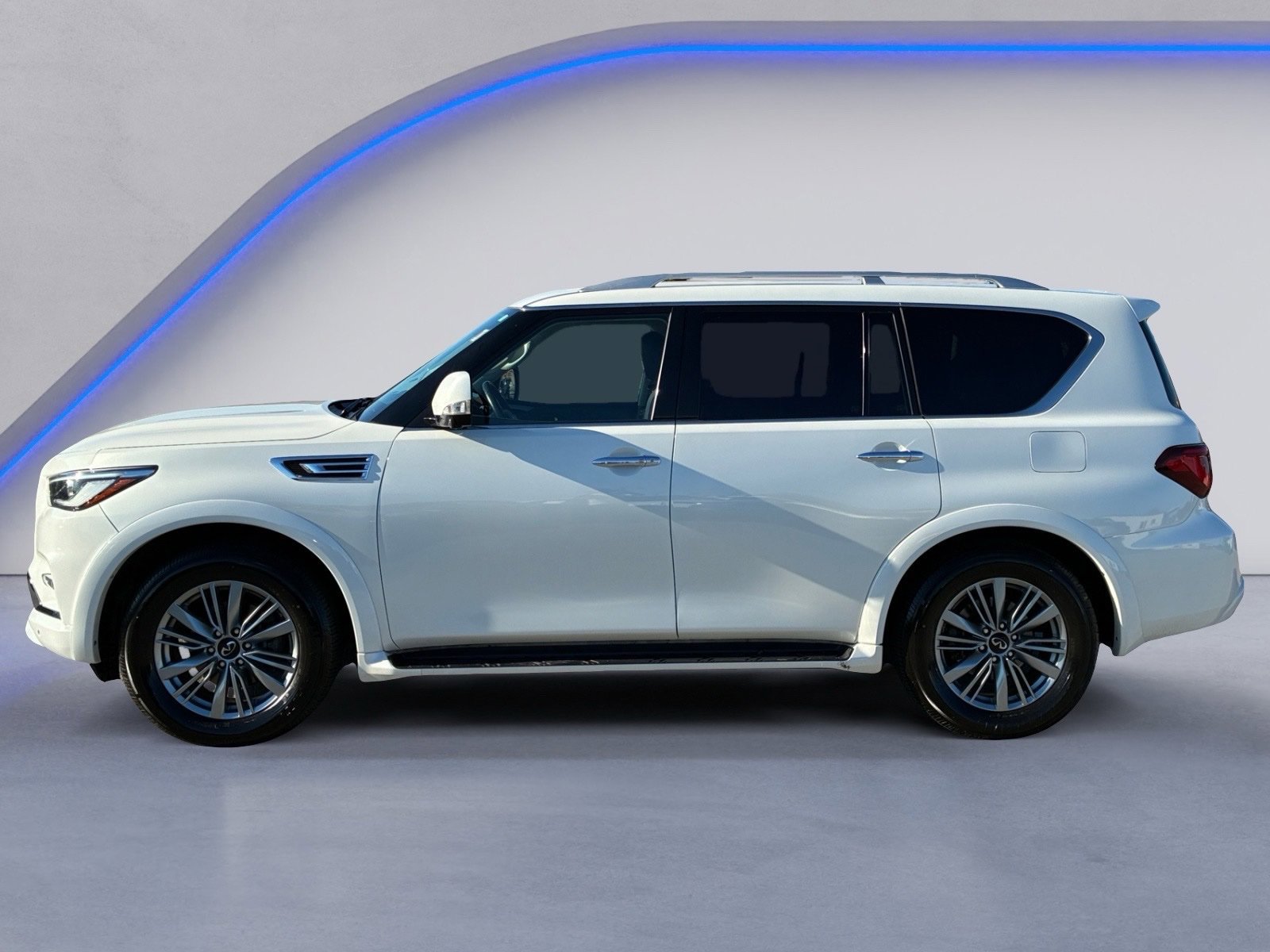 Used 2024 INFINITI QX80 Luxe AWD/4WD image 7