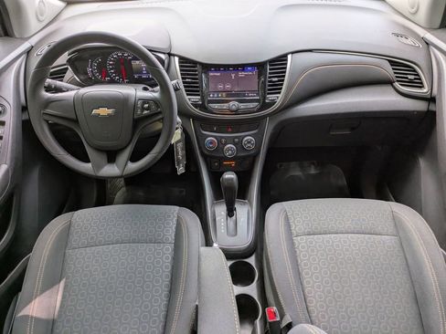 Used 2020 Chevrolet Trax LS image 12