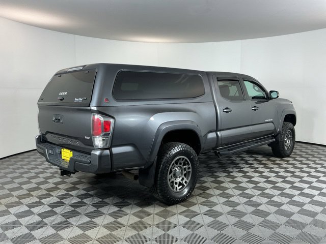 Used 2020 Toyota Tacoma TRD Sport AWD/4WD image 4