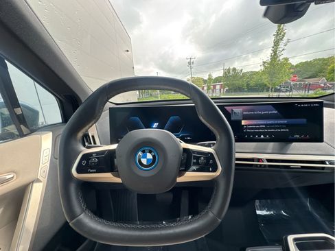 Certified 2024 BMW iX xDrive50 w/ Premium Package AWD/4WD image 18