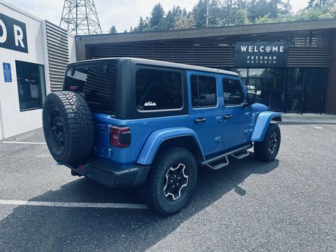 Used 2022 Jeep Wrangler Unlimited Sahara w/ Cold Weather Group AWD/4WD image 6