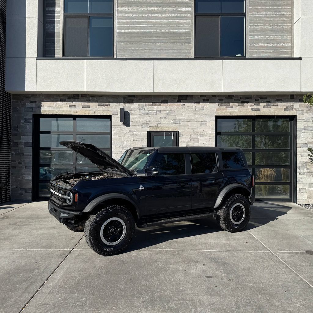 Used 2021 Ford Bronco Outer Banks w/ Sasquatch Package AWD/4WD image 19