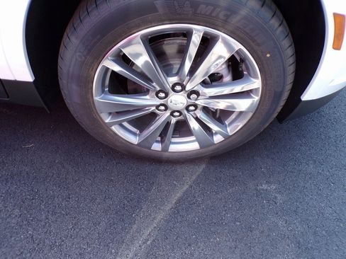 New 2025 Cadillac XT5 Premium Luxury image 4