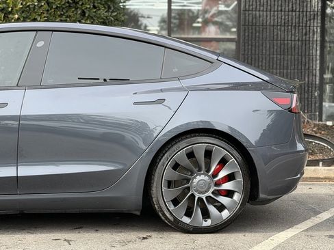 Used 2021 Tesla Model 3 Performance image 11