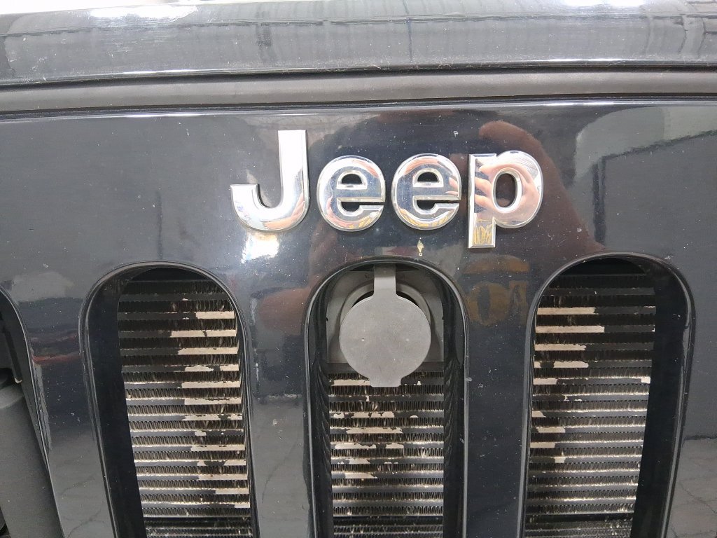 Used 2015 Jeep Wrangler Sport w/ Quick Order Package 24S AWD/4WD image 32